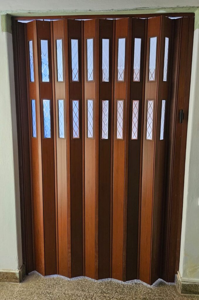 Puertas plegadizas de PVC
